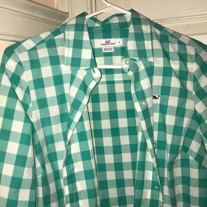 vineyard vines button down shirt